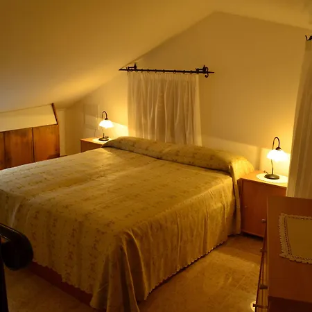 Oda ve Kahvaltı Tuttorotto 4*