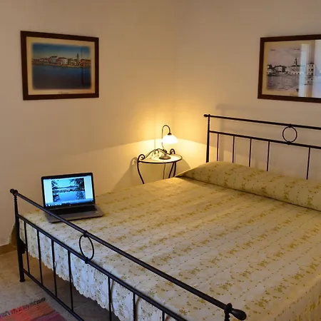 Oda ve Kahvaltı Tuttorotto 4*