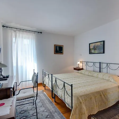 トゥットロット ベッド・アンド・ブレックファスト