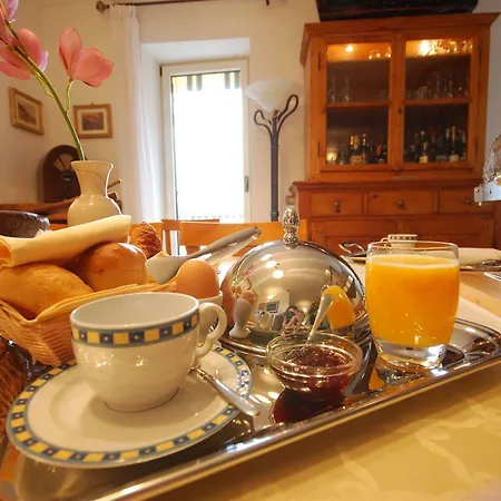 투토로토 B&B 로비니