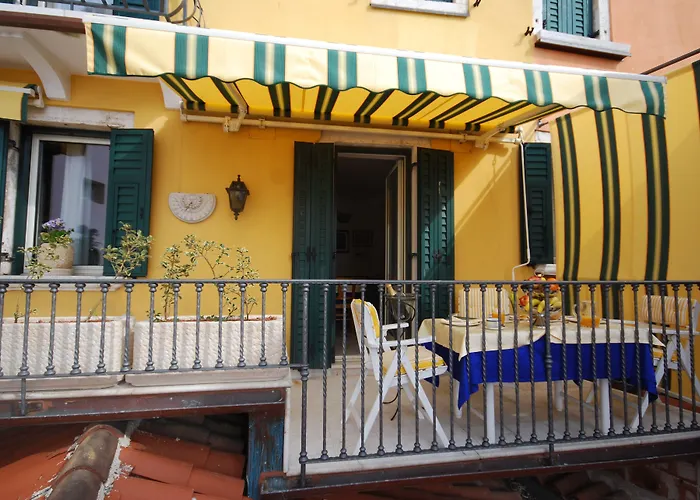 图托罗托别墅住宿加早餐旅馆 住宿加早餐酒店 罗维尼