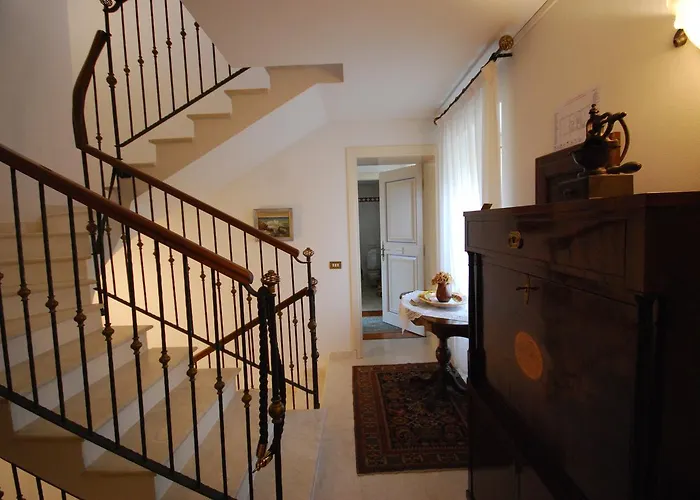 图托罗托别墅住宿加早餐旅馆 4*